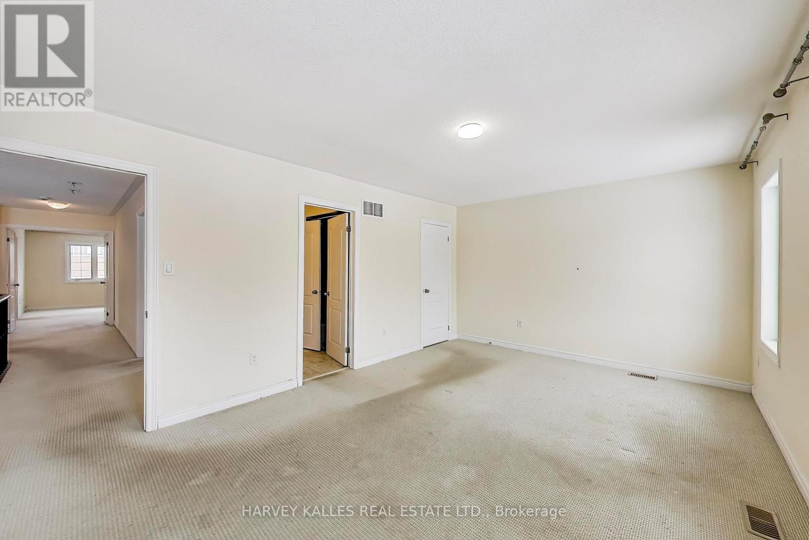 28 Morganfield Court, Richmond Hill, Ontario L4E 0S6 - Photo 36 - N12788786