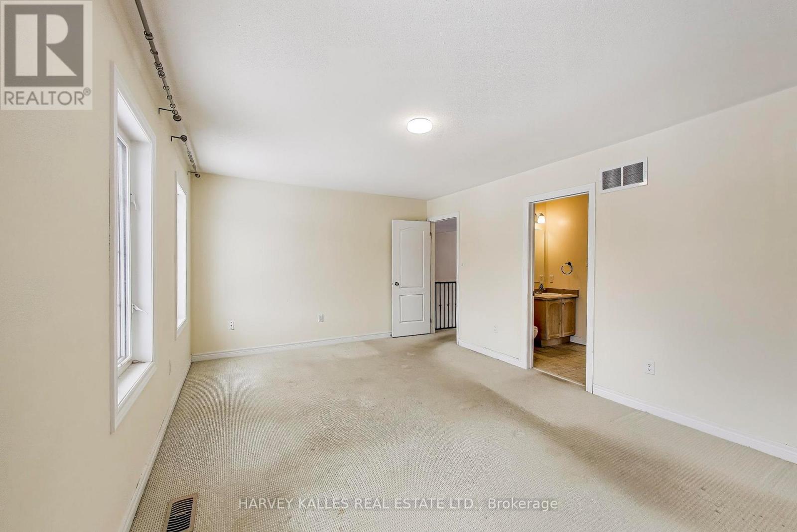 28 Morganfield Court, Richmond Hill, Ontario L4E 0S6 - Photo 37 - N12788786