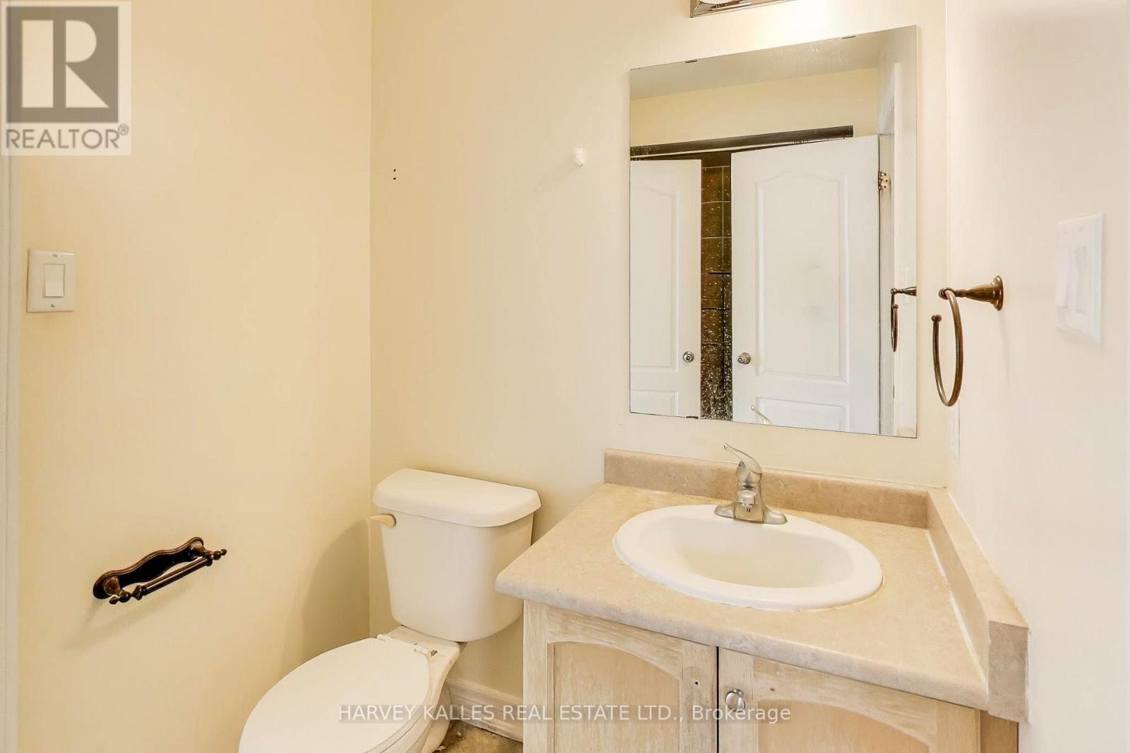 28 Morganfield Court, Richmond Hill, Ontario L4E 0S6 - Photo 38 - N12788786