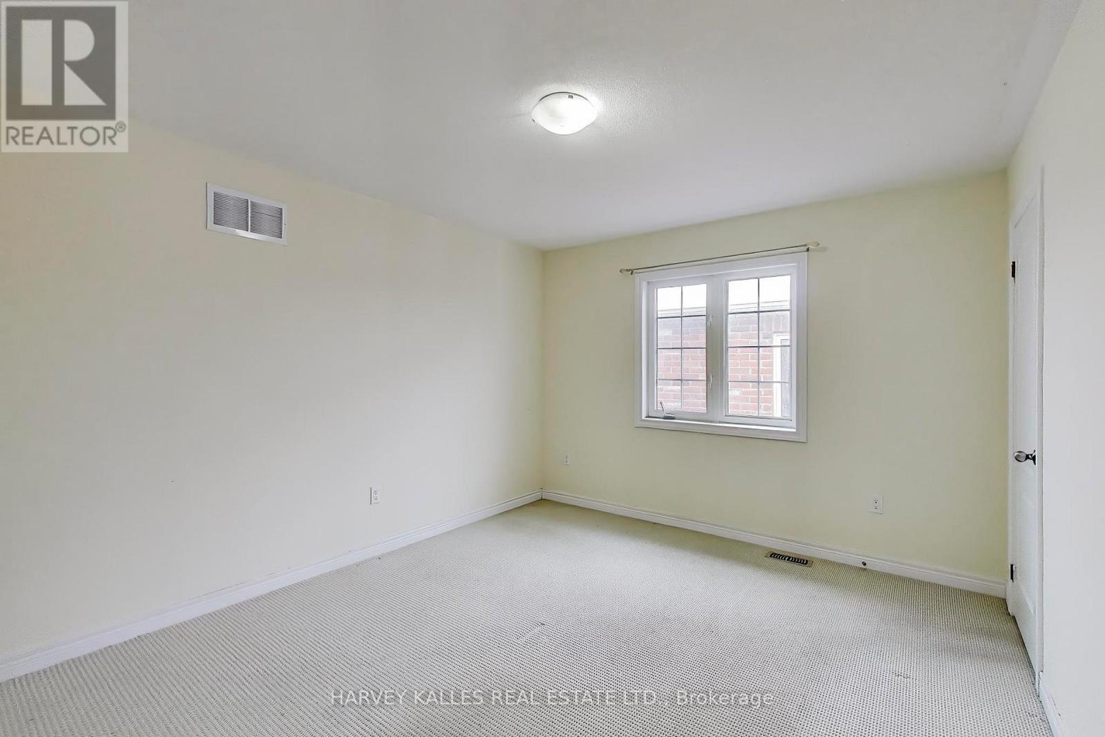 28 Morganfield Court, Richmond Hill, Ontario L4E 0S6 - Photo 39 - N12788786