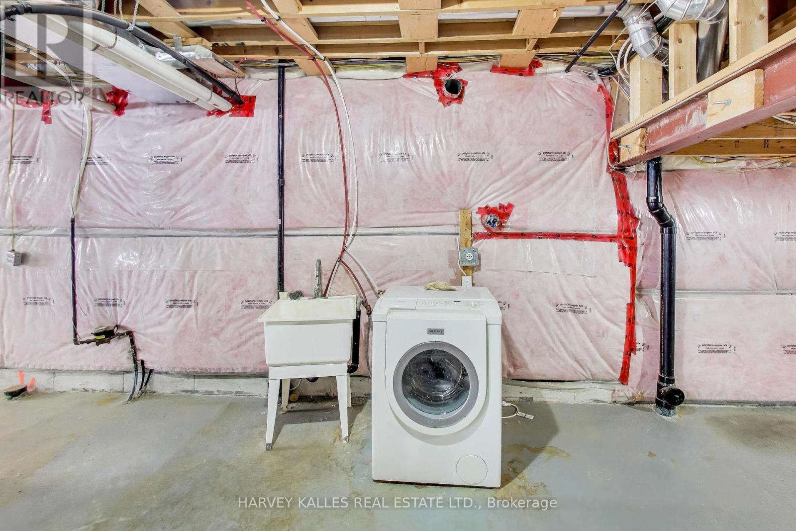 28 Morganfield Court, Richmond Hill, Ontario L4E 0S6 - Photo 44 - N12788786