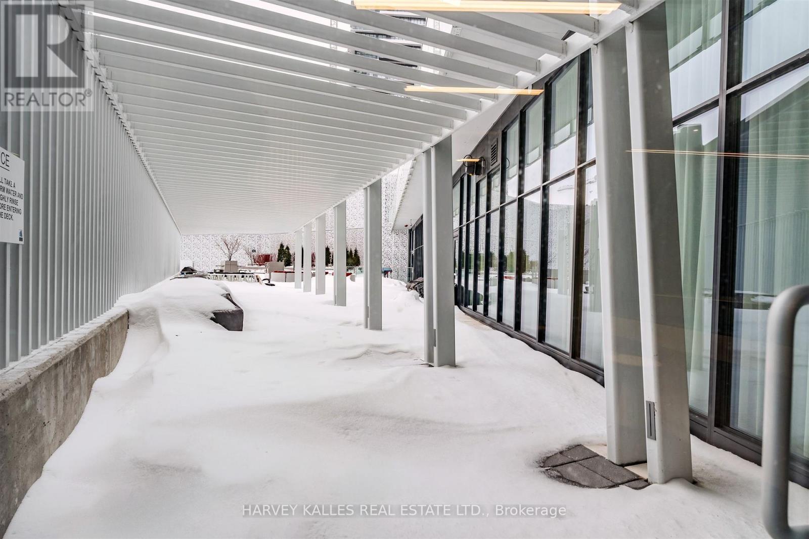 5211 - 3900 Confederation Parkway, Mississauga, Ontario L5B 0M3 - Photo 34 - W12788780