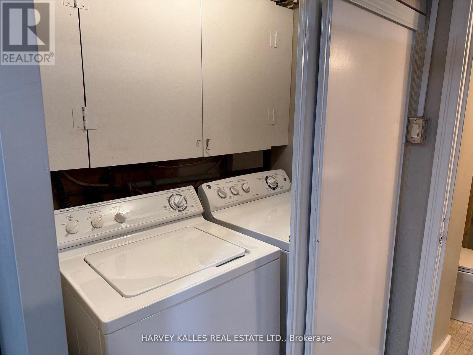 Lower - 473 Whitmore Avenue, Toronto, Ontario  M6E 2N6 - Photo 4 - W12788840