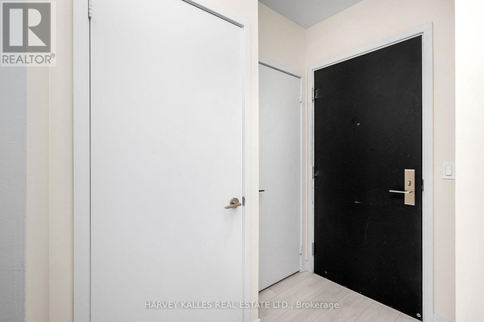 5807 - 8 Eglinton Avenue E, Toronto, Ontario  M4P 0C1 - Photo 23 - C12790416