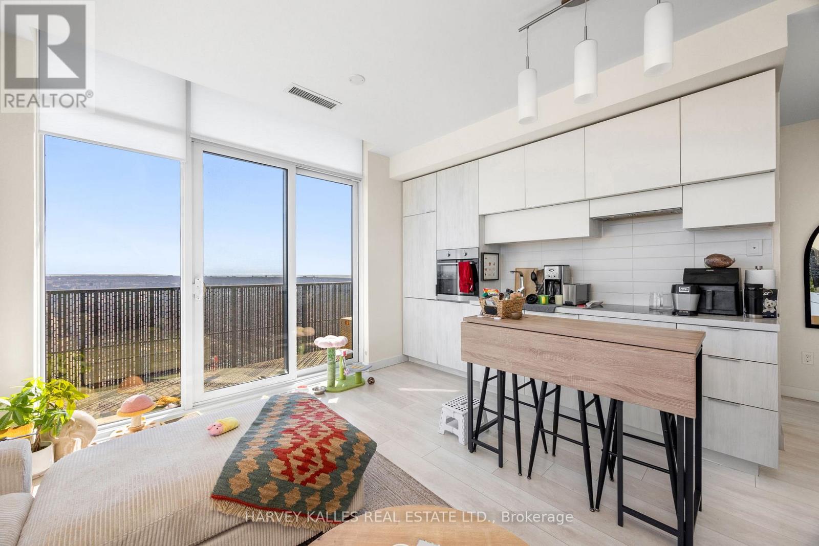 5807 - 8 Eglinton Avenue E, Toronto, Ontario  M4P 0C1 - Photo 5 - C12790416