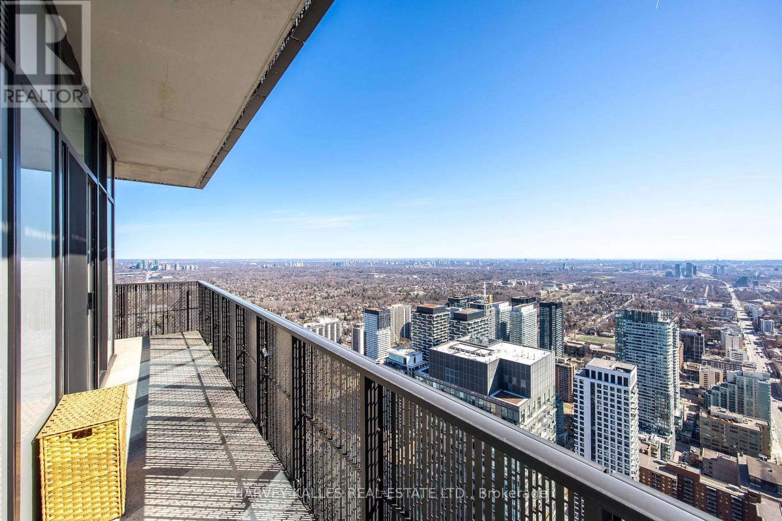 5807 - 8 Eglinton Avenue E, Toronto, Ontario  M4P 0C1 - Photo 6 - C12790416