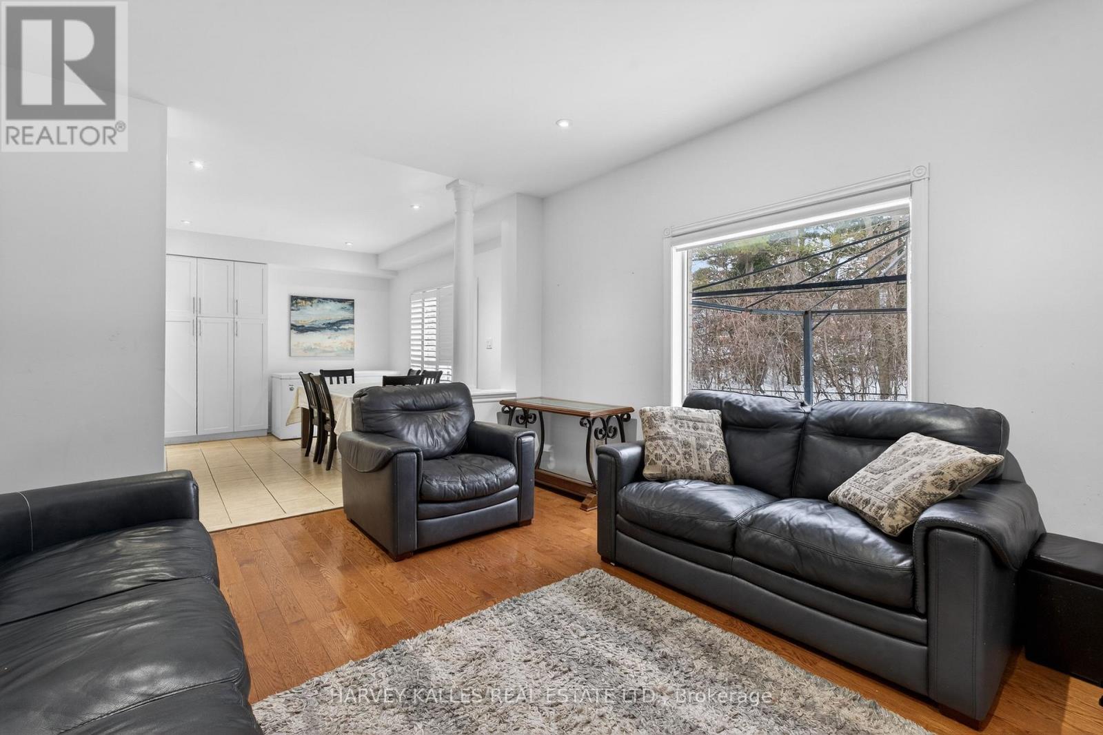 60 Wolfson Crescent, Richmond Hill, Ontario  L4E 4P1 - Photo 11 - N12790640