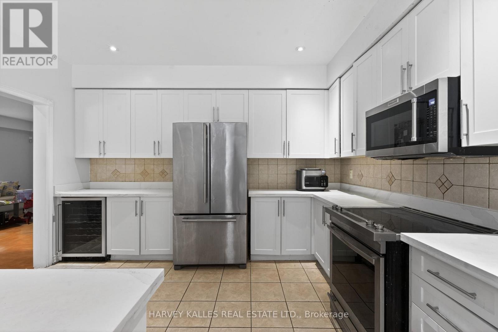 60 Wolfson Crescent, Richmond Hill, Ontario  L4E 4P1 - Photo 19 - N12790640