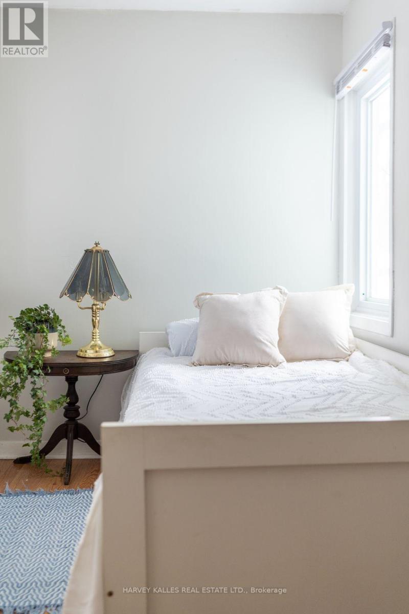 30 Maitland Street, Prince Edward County, Ontario  K0K 2T0 - Photo 18 - X12791750