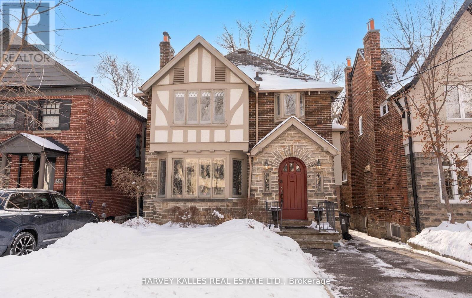 565 BRIAR HILL AVENUE, Toronto, Ontario
