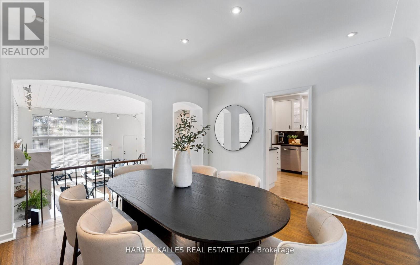 565 Briar Hill Avenue, Toronto, Ontario  M5N 1N1 - Photo 13 - C12792544