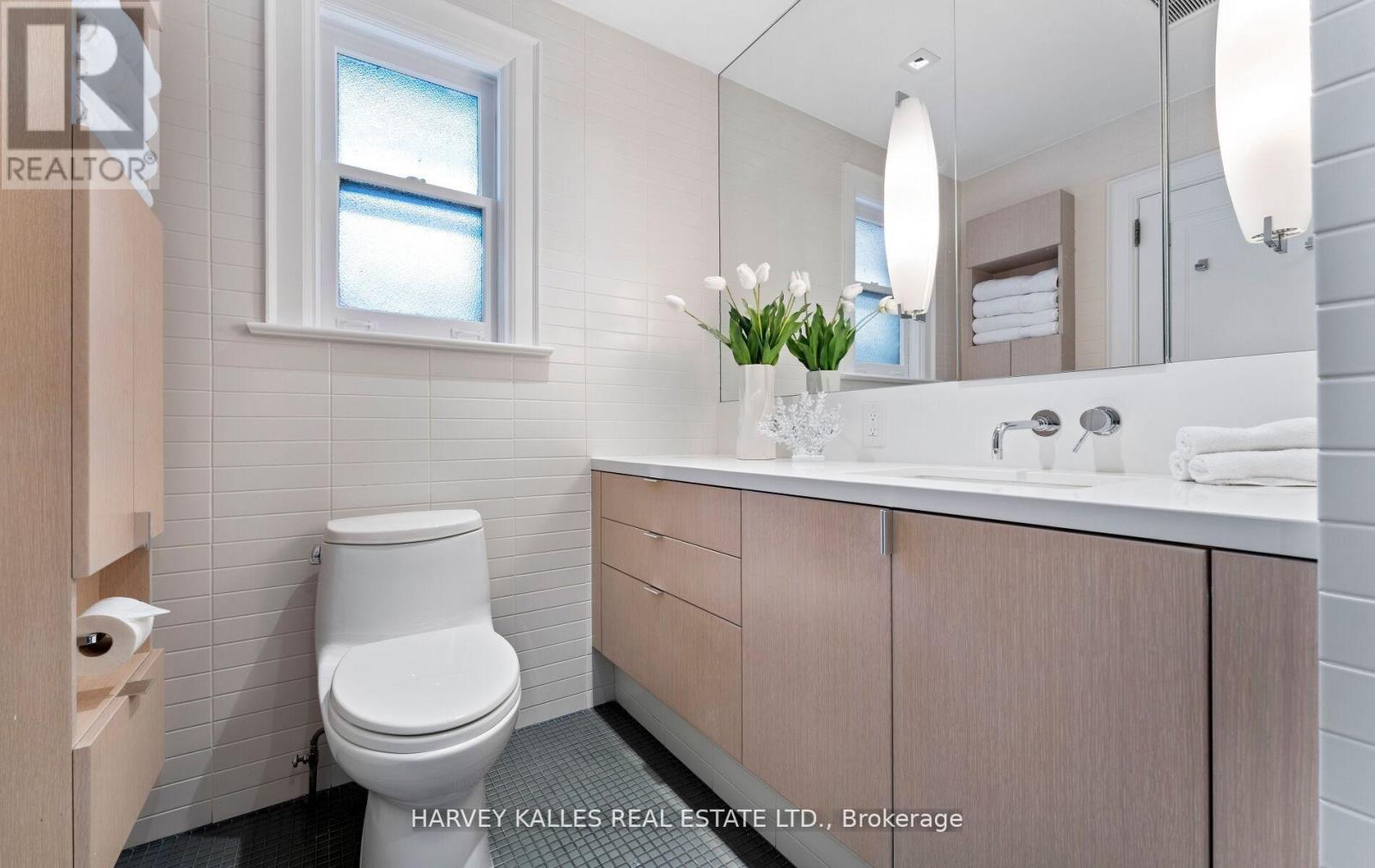 565 Briar Hill Avenue, Toronto, Ontario  M5N 1N1 - Photo 34 - C12792544