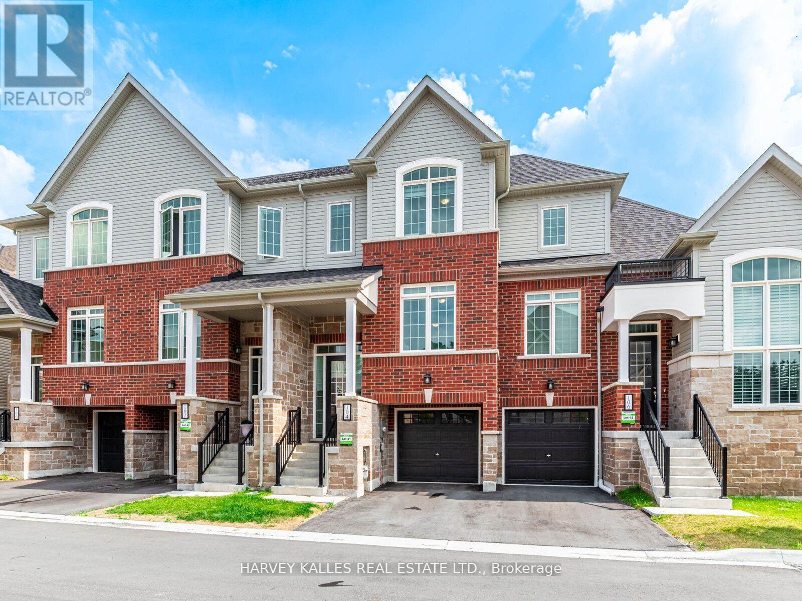 104 LYALL STOKES CIRCLE, East Gwillimbury, Ontario