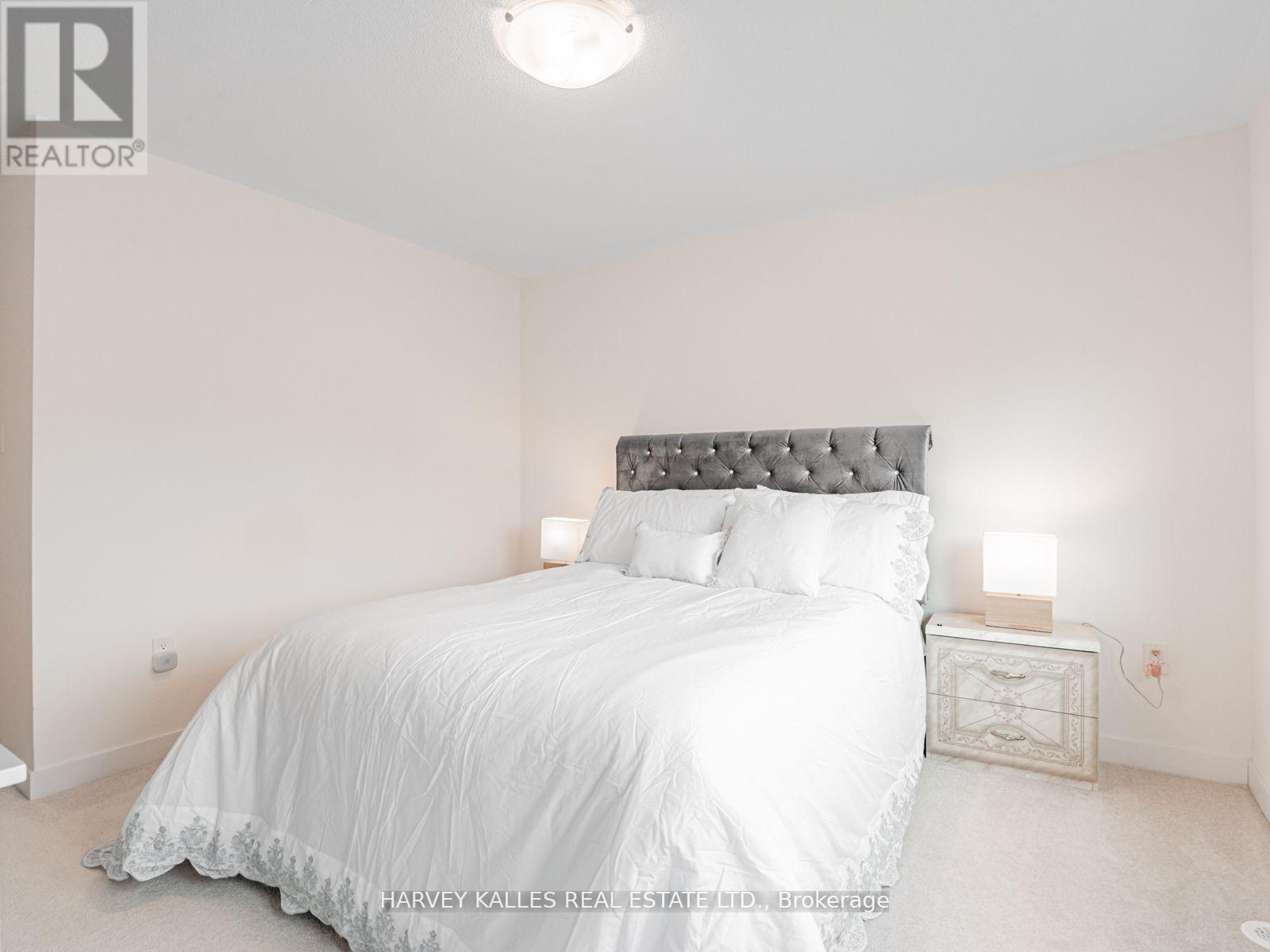 104 Lyall Stokes Circle, East Gwillimbury, Ontario  L0G 1M0 - Photo 18 - N12792630