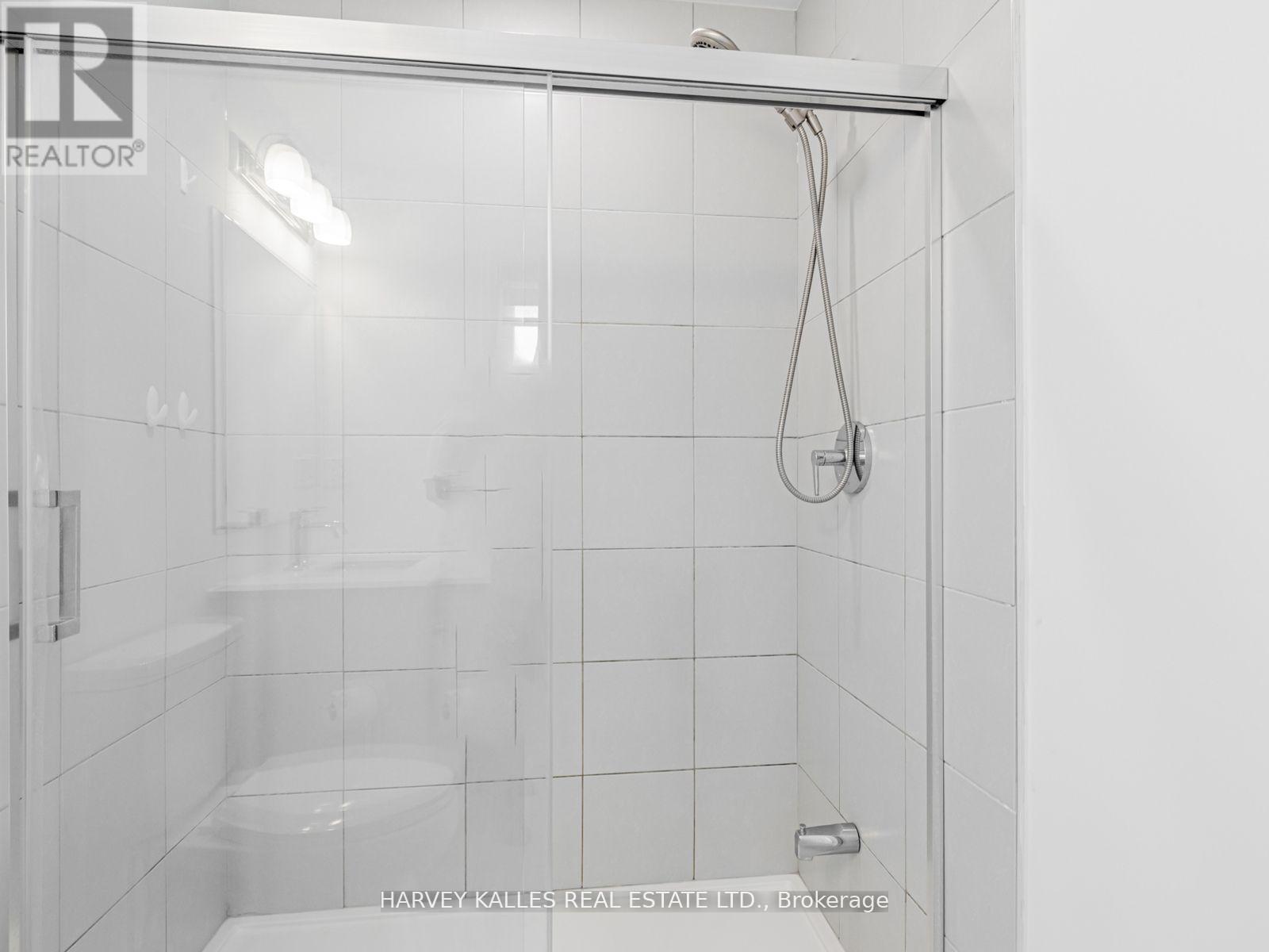 104 Lyall Stokes Circle, East Gwillimbury, Ontario  L0G 1M0 - Photo 21 - N12792630