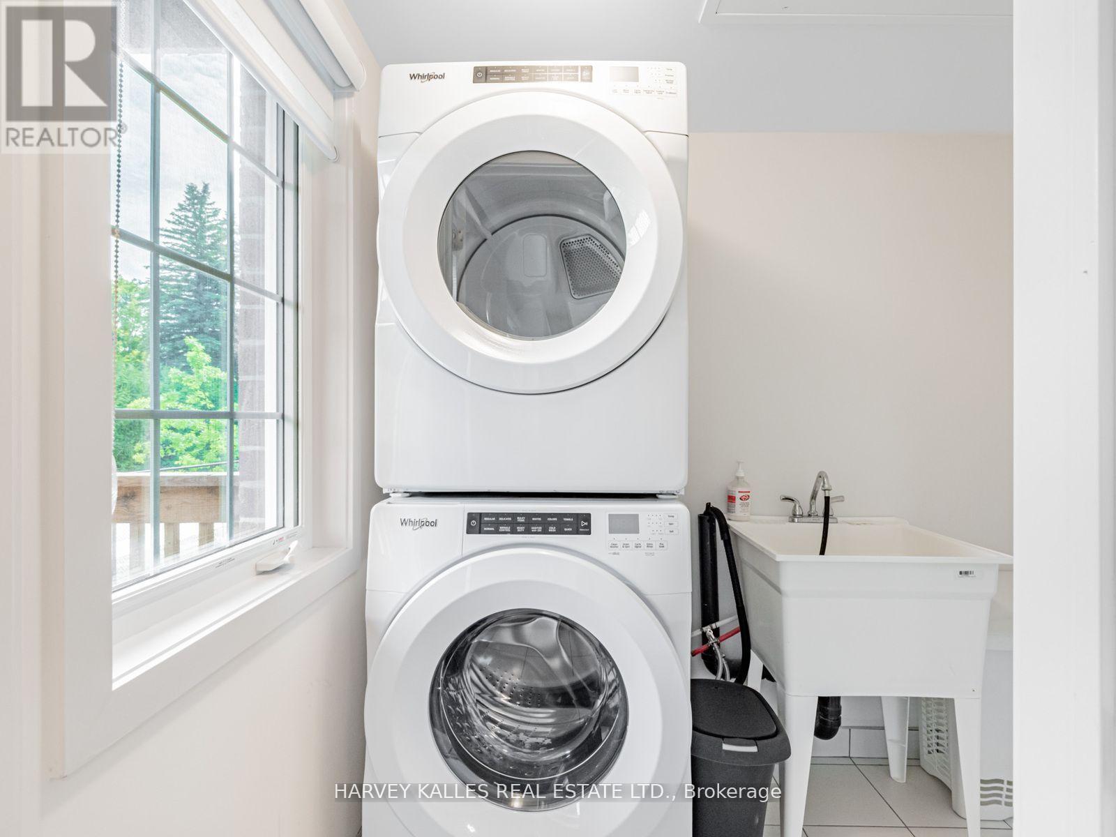 104 Lyall Stokes Circle, East Gwillimbury, Ontario  L0G 1M0 - Photo 28 - N12792630