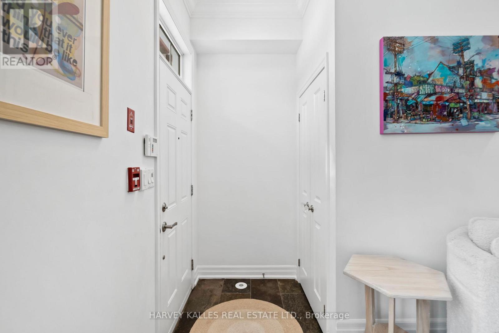 17 Peelar Mews, Toronto, Ontario  M8Y 0B1 - Photo 19 - W12793820