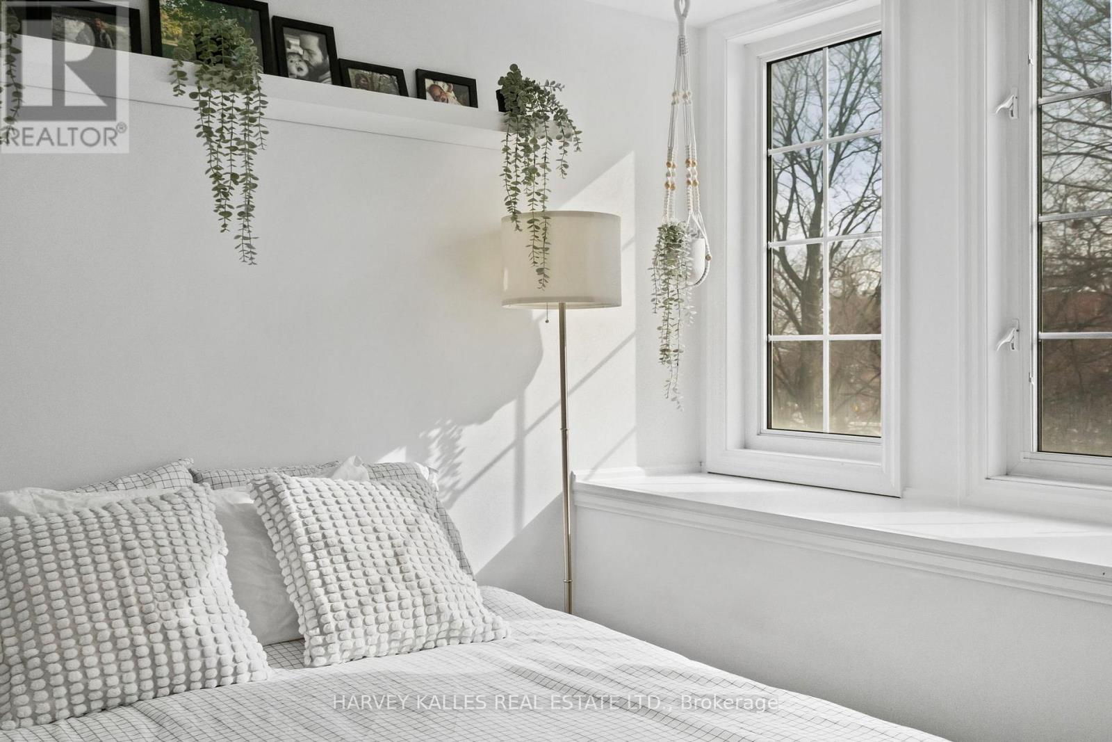 17 Peelar Mews, Toronto, Ontario  M8Y 0B1 - Photo 31 - W12793820