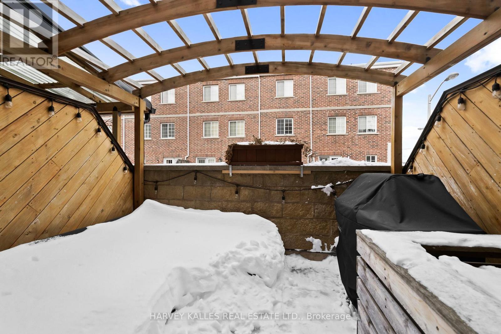 17 Peelar Mews, Toronto, Ontario  M8Y 0B1 - Photo 44 - W12793820