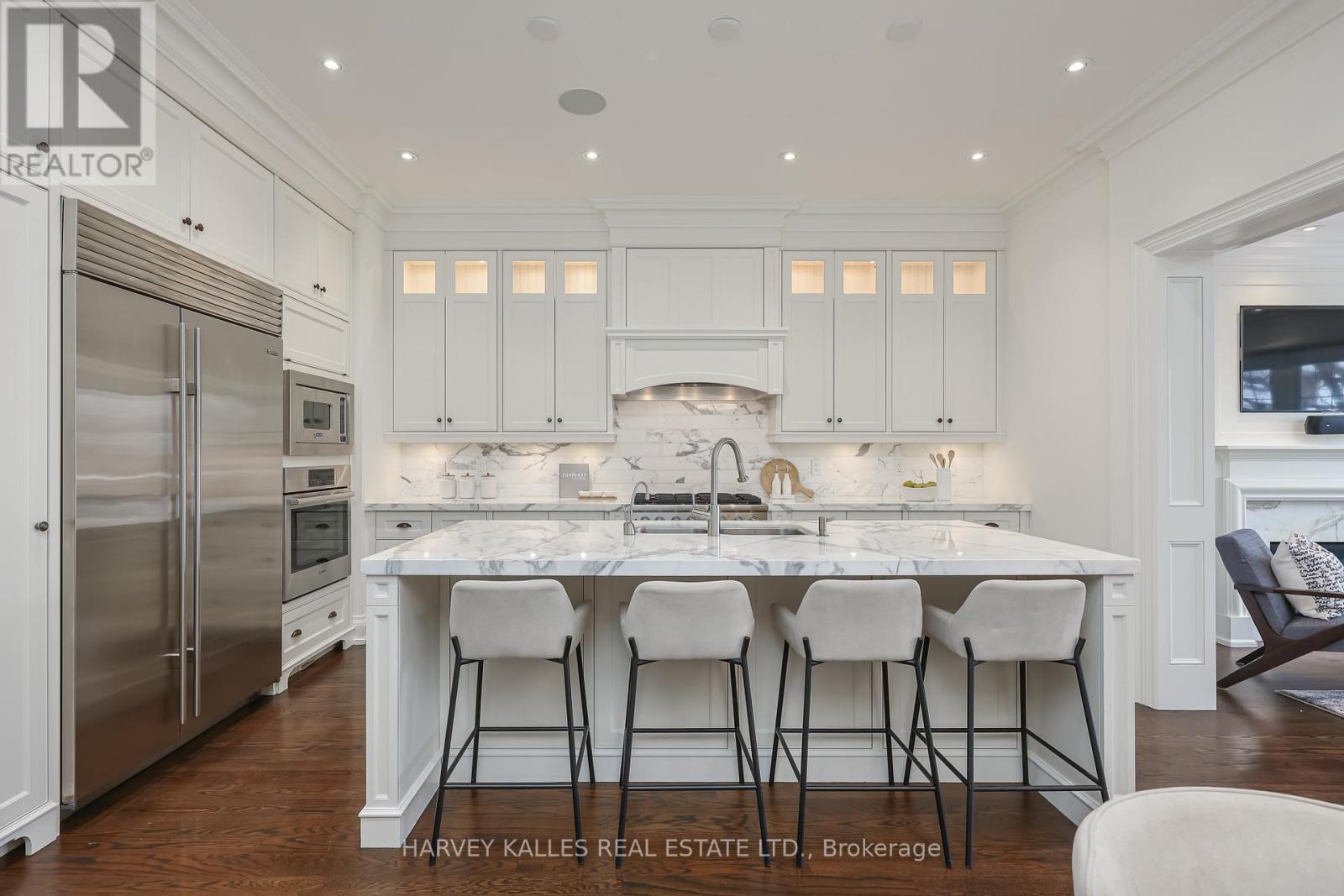 34 Latimer Avenue, Toronto, Ontario  M5N 2L8 - Photo 13 - C12794050