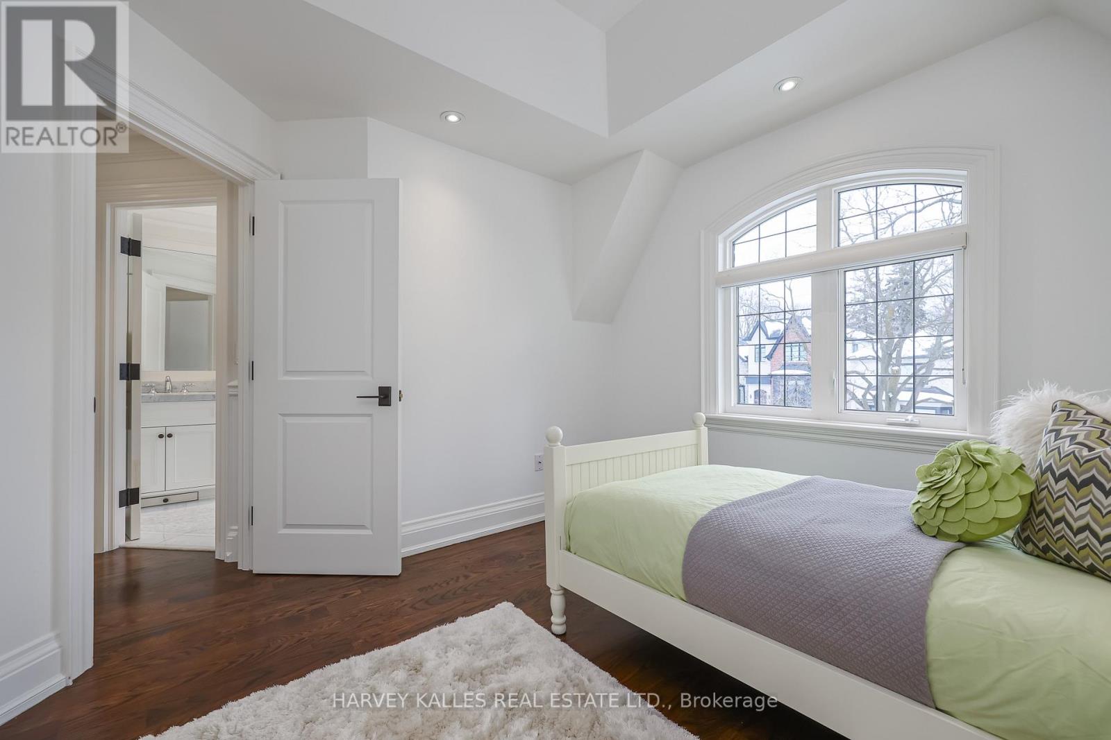 34 Latimer Avenue, Toronto, Ontario  M5N 2L8 - Photo 37 - C12794050