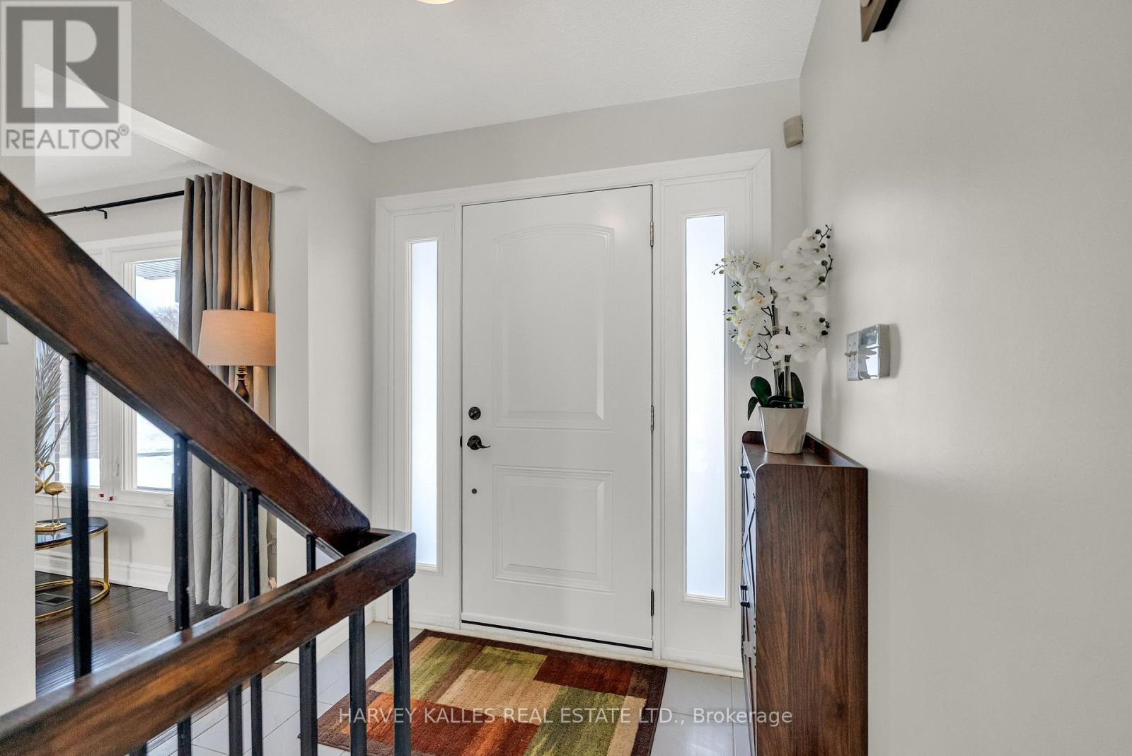 33 Ravengloss Drive, Markham, Ontario  L3T 4C8 - Photo 13 - N12794052