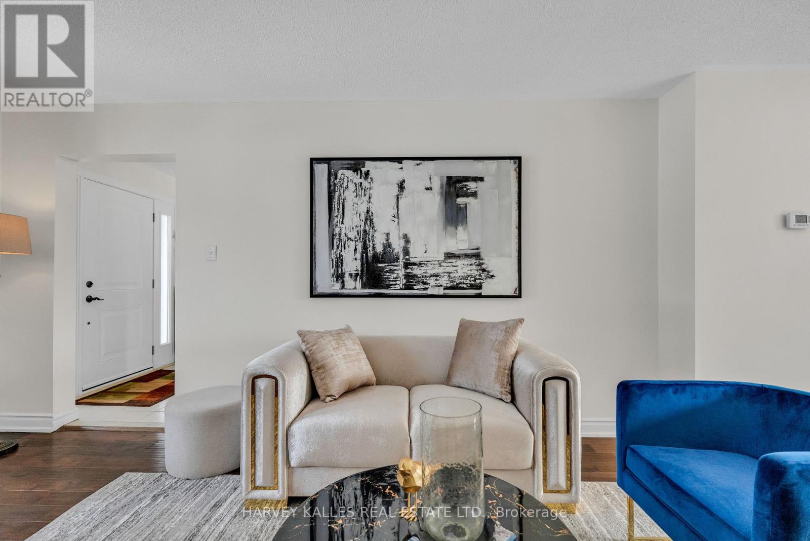 33 Ravengloss Drive, Markham, Ontario  L3T 4C8 - Photo 4 - N12794052