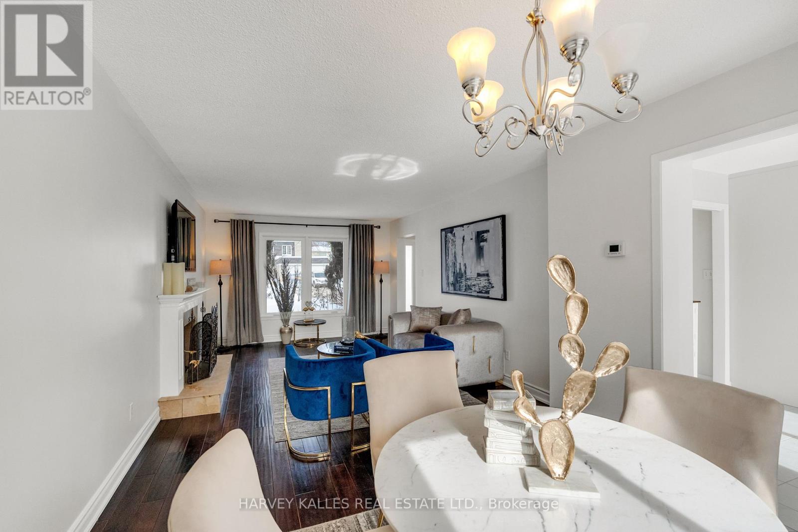 33 Ravengloss Drive, Markham, Ontario  L3T 4C8 - Photo 7 - N12794052