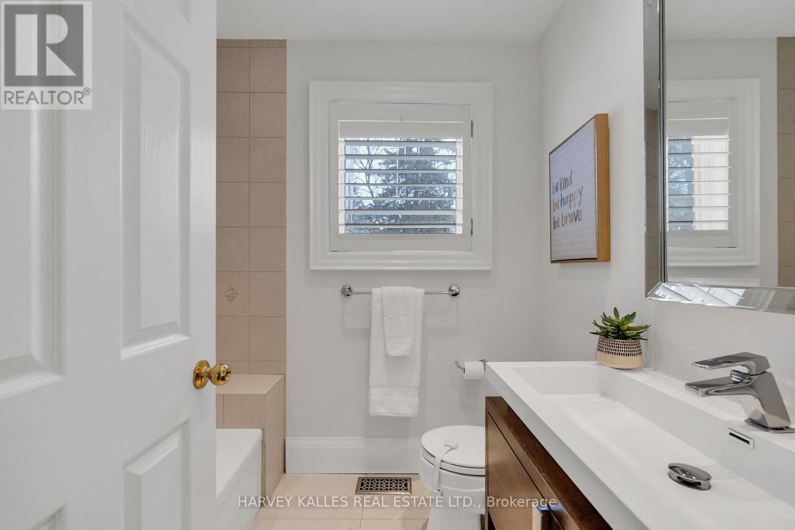 33 Glengowan Road, Toronto, Ontario  M4N 1E9 - Photo 24 - C12794354