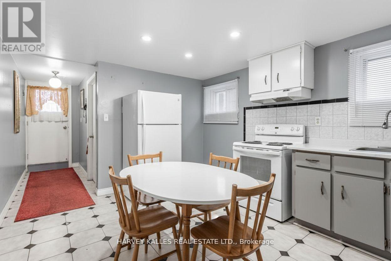 33 Tolton Drive S, Brampton, Ontario  L6V 2P9 - Photo 20 - W12794926