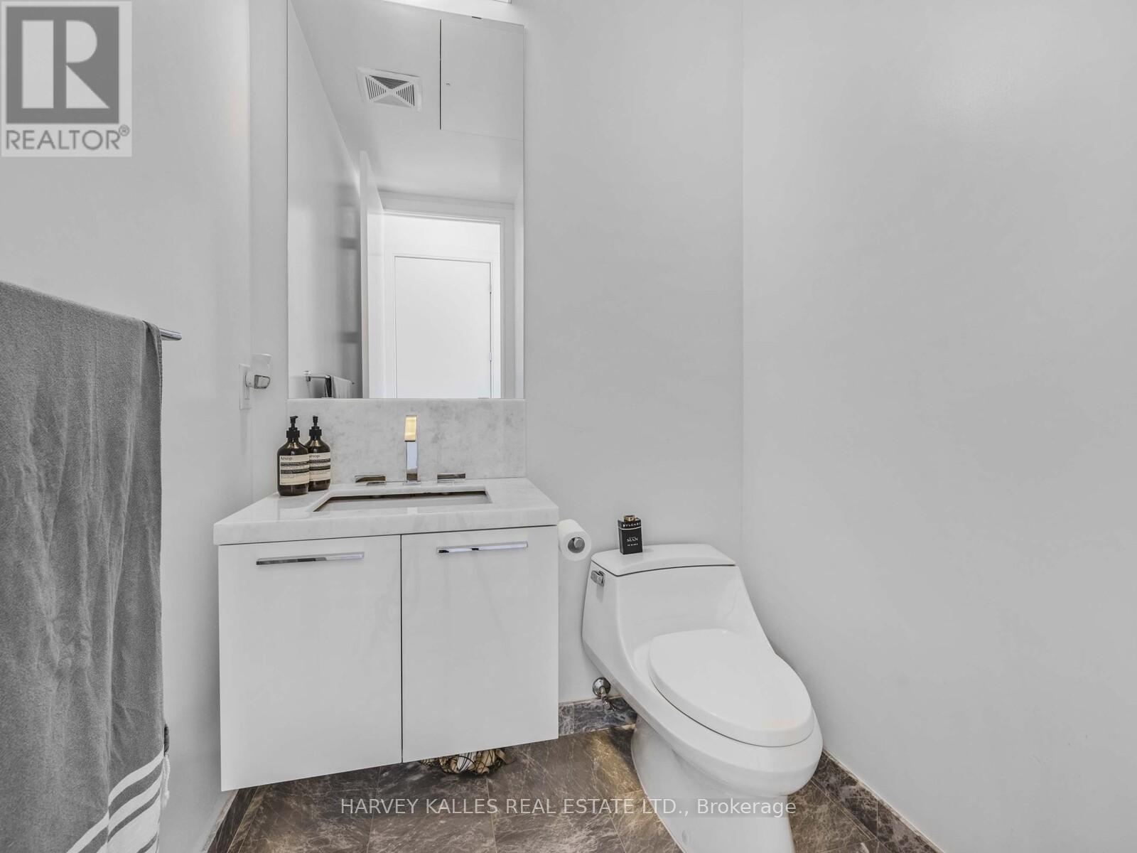 Ph 5605 - 42 Charles Street E, Toronto, Ontario  M4Y 1T4 - Photo 11 - C12795140