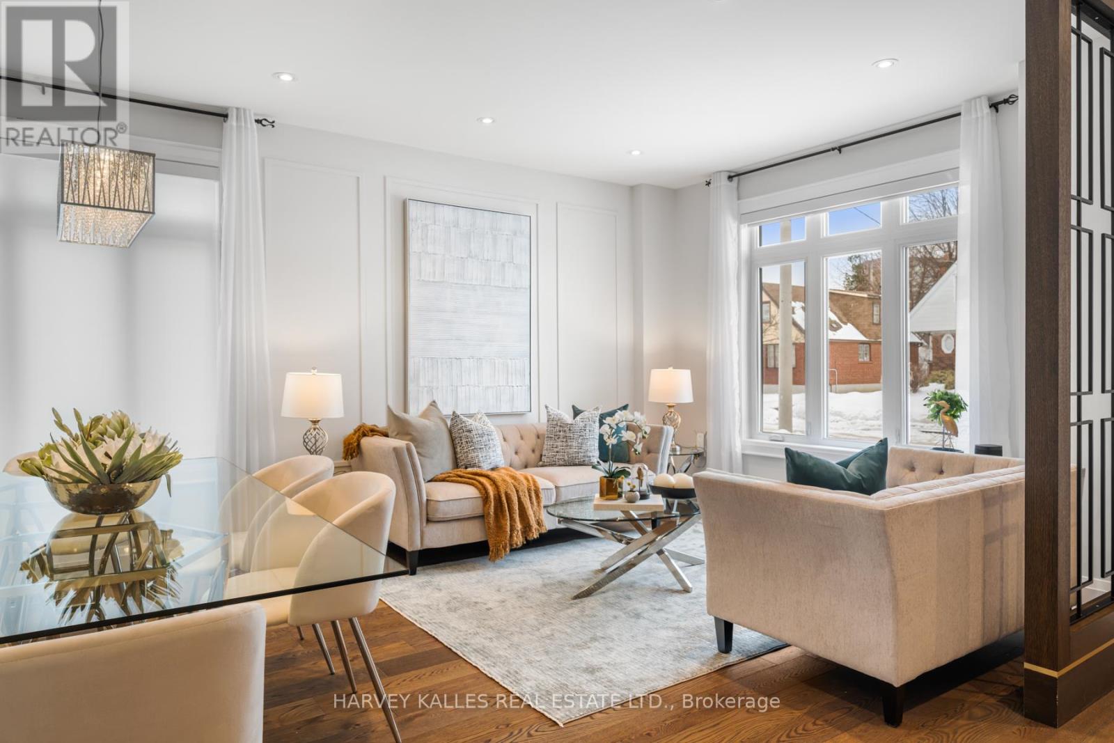 39 Amsterdam Avenue, Toronto, Ontario  M4B 2B9 - Photo 2 - E12795110