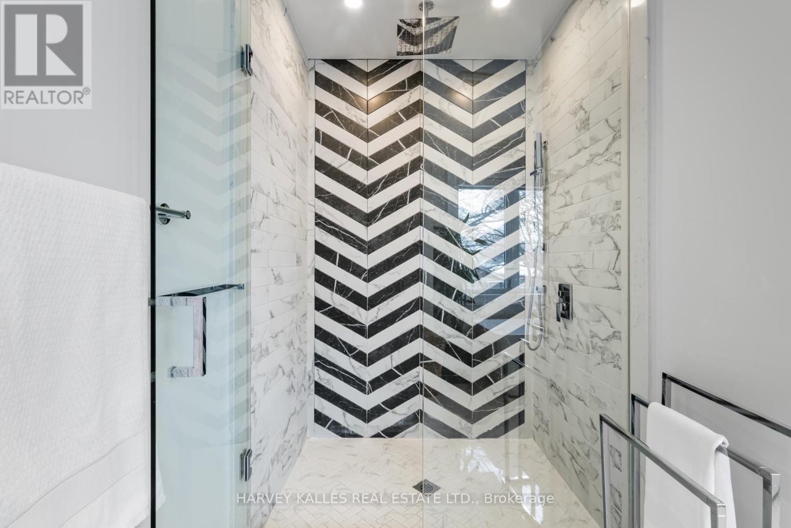 39 Amsterdam Avenue, Toronto, Ontario  M4B 2B9 - Photo 27 - E12795110