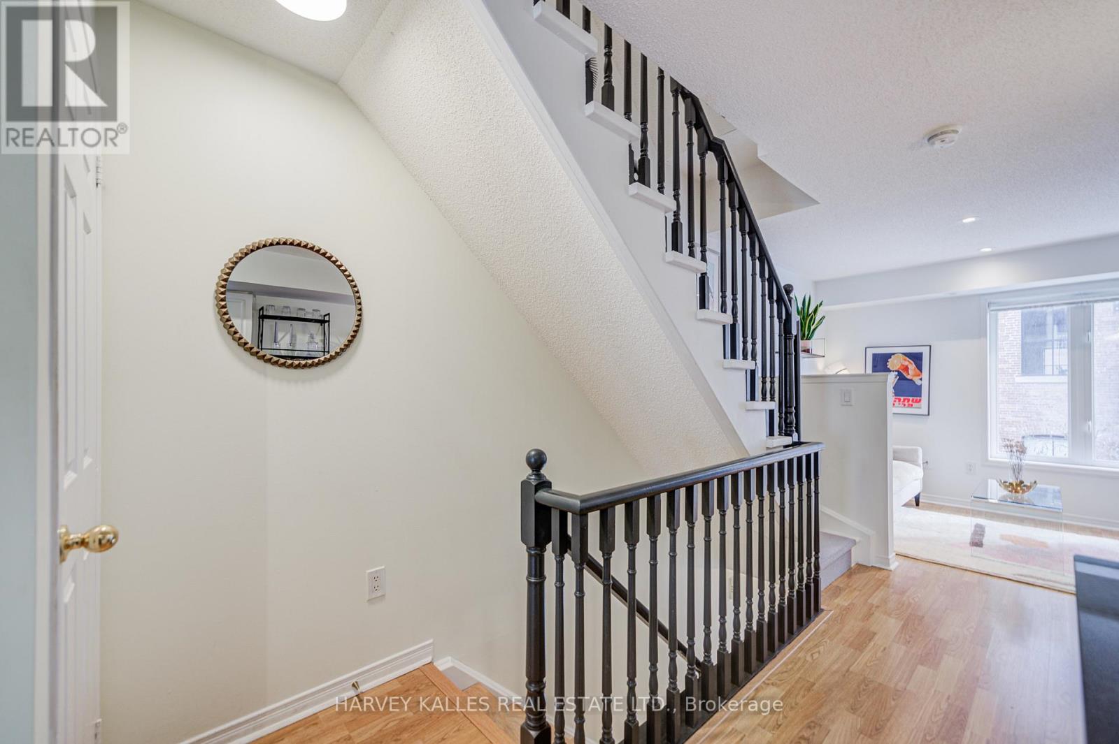 6 - 21 Foundry Avenue, Toronto, Ontario  M6H 4K7 - Photo 5 - W12795384