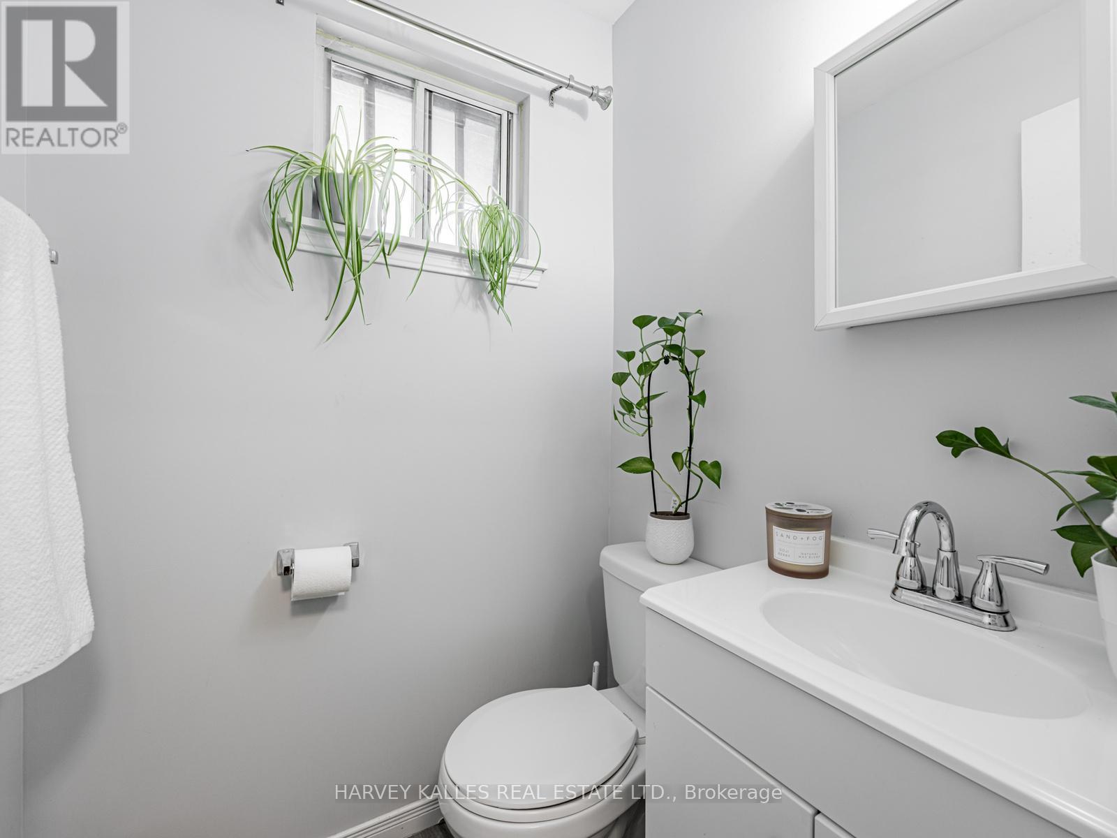 1 - 349 Driftwood Avenue, Toronto, Ontario  M3N 2P2 - Photo 4 - W12795530