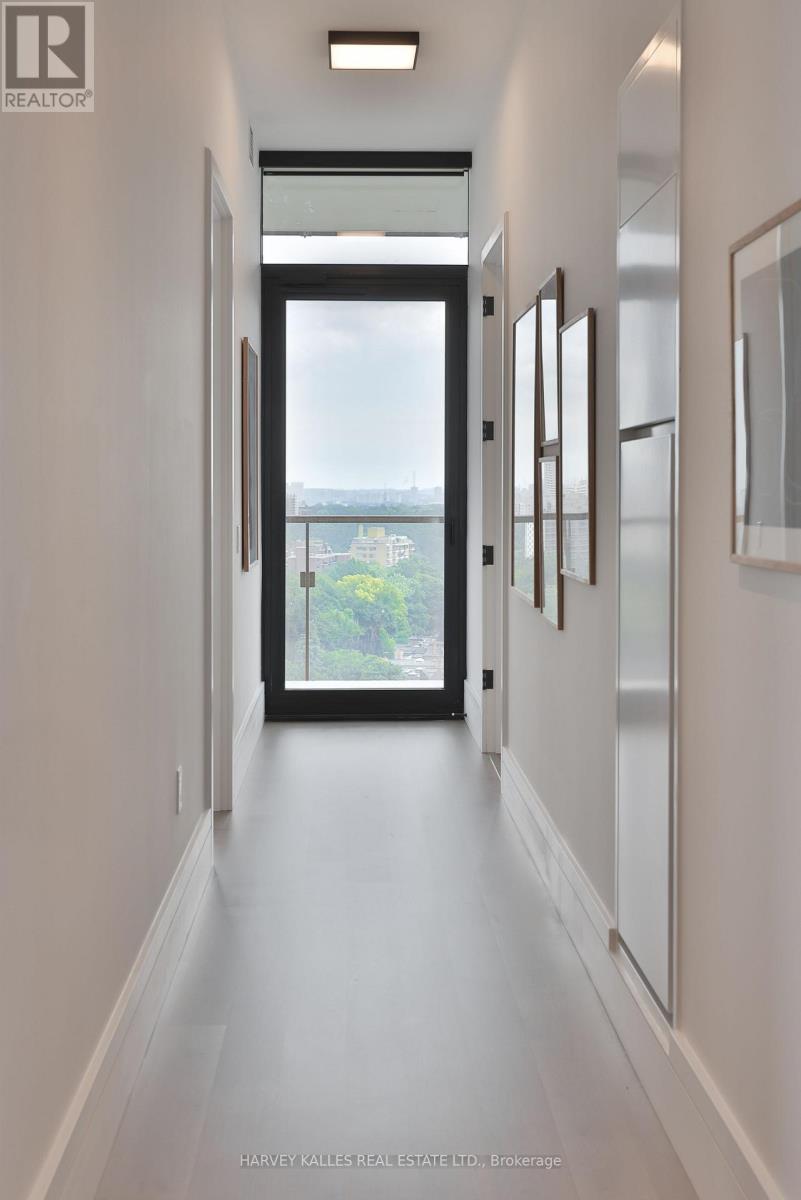 1404 - 215 Lonsdale Road, Toronto, Ontario  M4V 1W7 - Photo 24 - C12795664