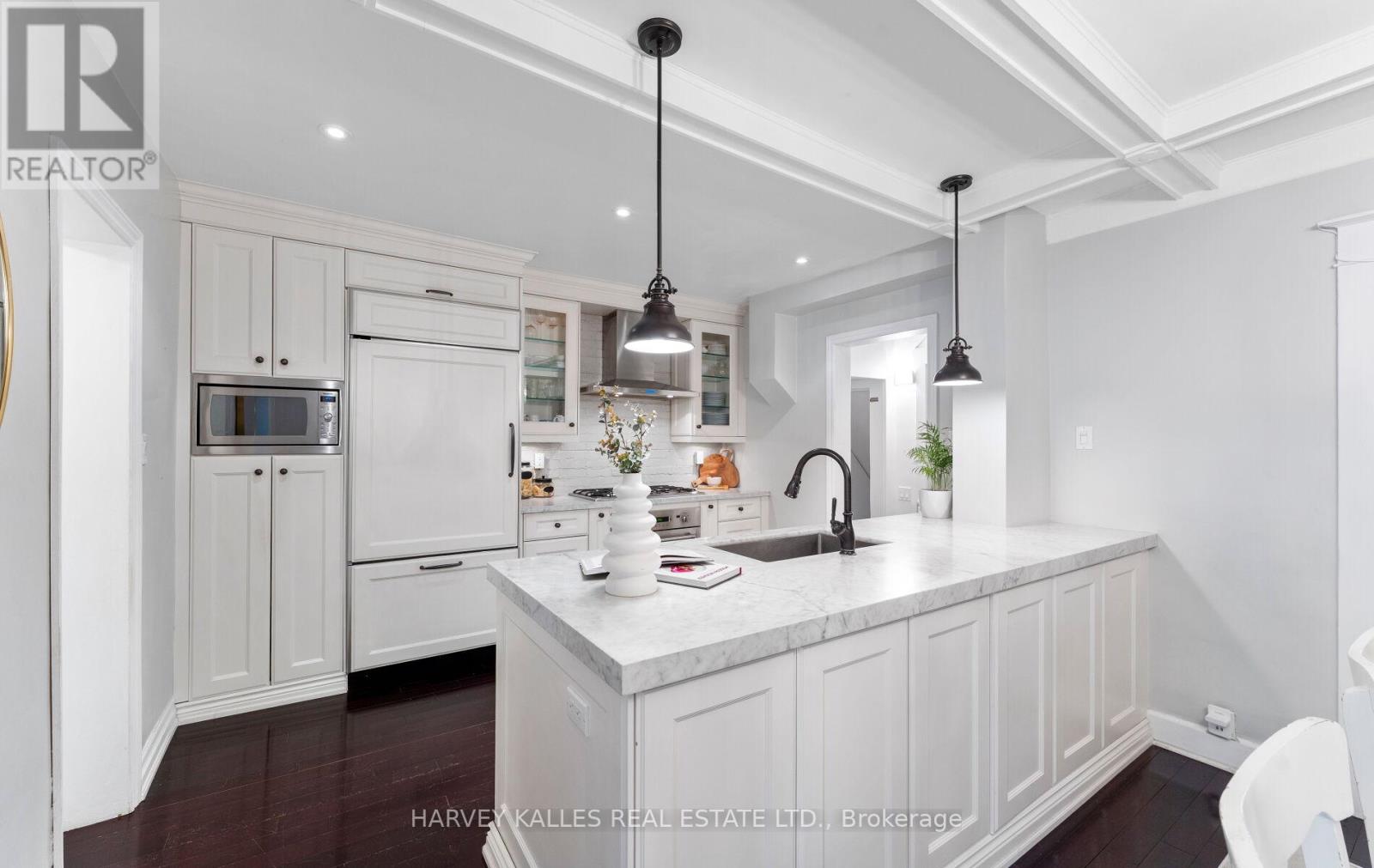 306 Wychwood Avenue, Toronto, Ontario  M6C 2T8 - Photo 11 - C12796550