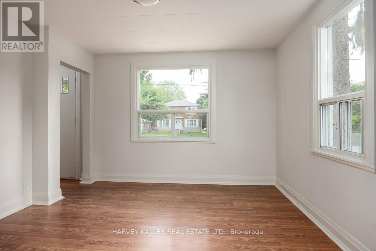 129 Major Mackenzie Drive E, Richmond Hill, Ontario  L4C 1H2 - Photo 11 - N12796692