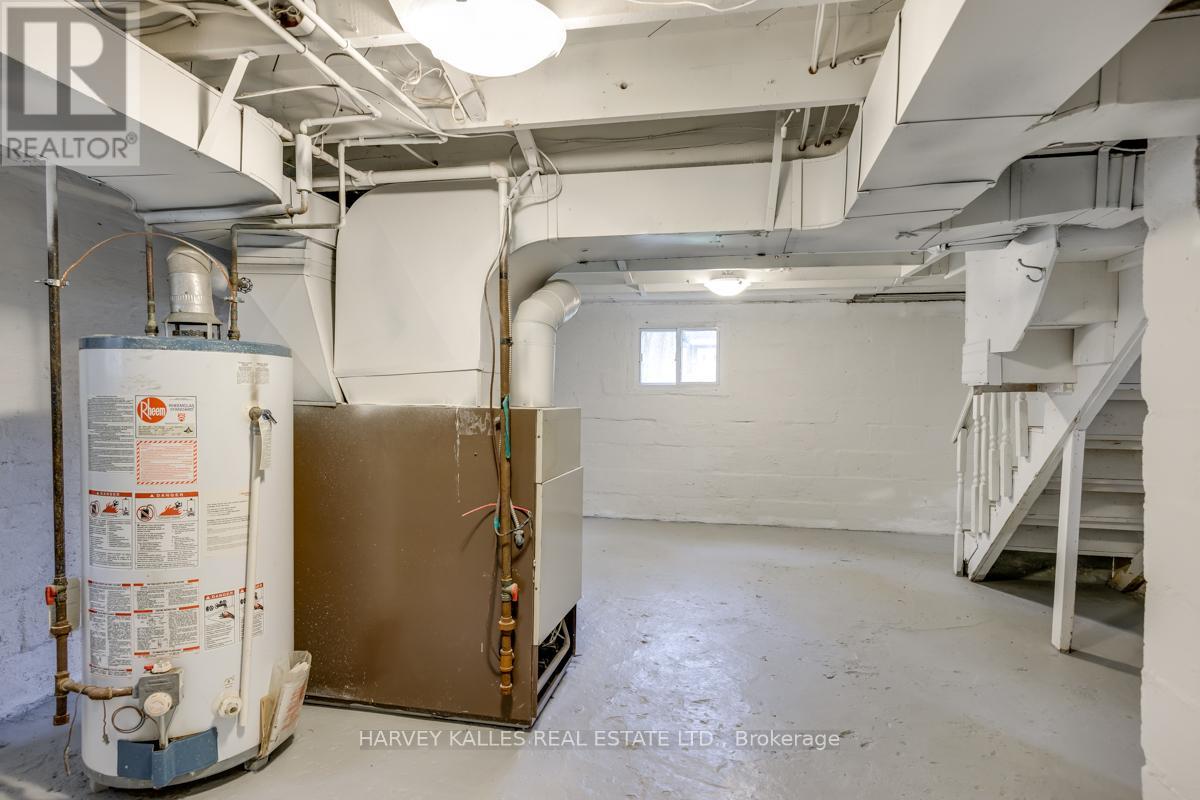 129 Major Mackenzie Drive E, Richmond Hill, Ontario  L4C 1H2 - Photo 21 - N12796692