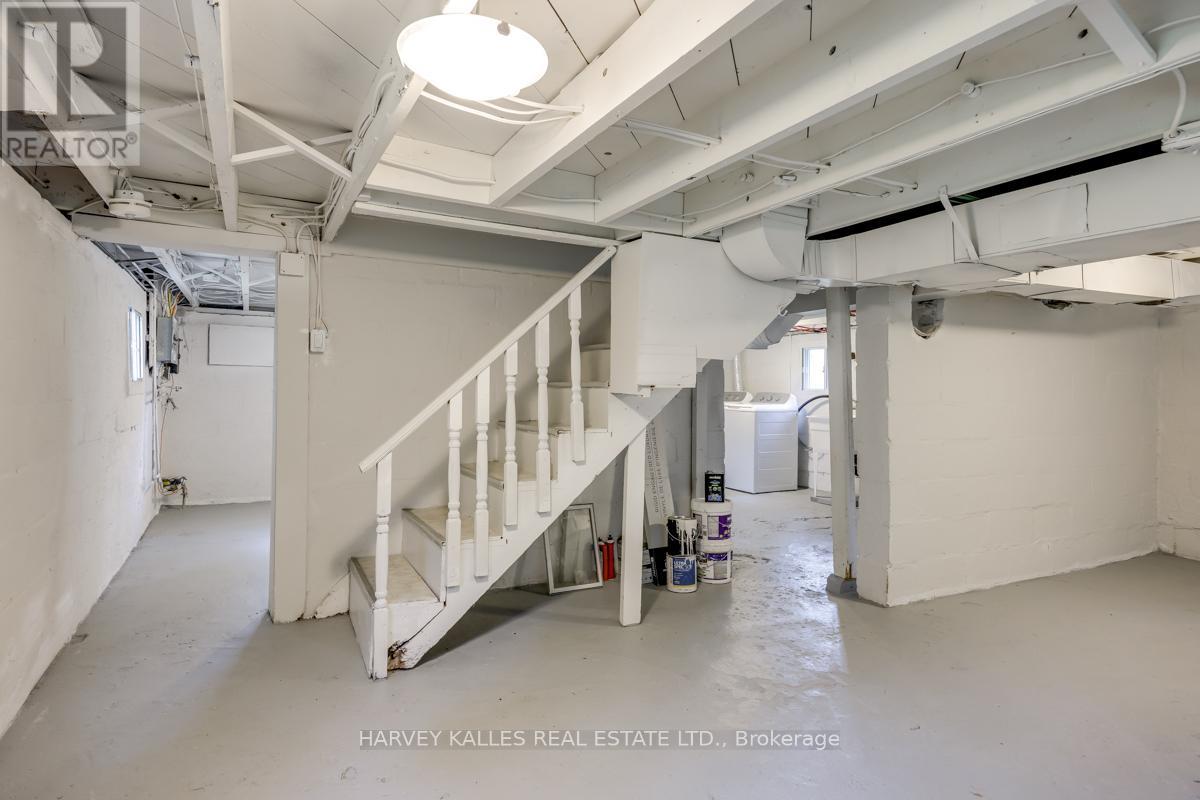 129 Major Mackenzie Drive E, Richmond Hill, Ontario  L4C 1H2 - Photo 22 - N12796692