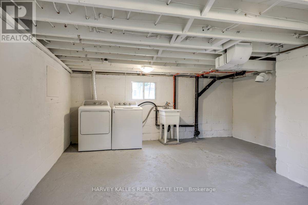 129 Major Mackenzie Drive E, Richmond Hill, Ontario  L4C 1H2 - Photo 23 - N12796692