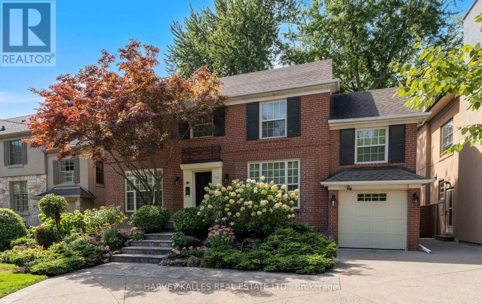 112 MASON BOULEVARD, Toronto, Ontario