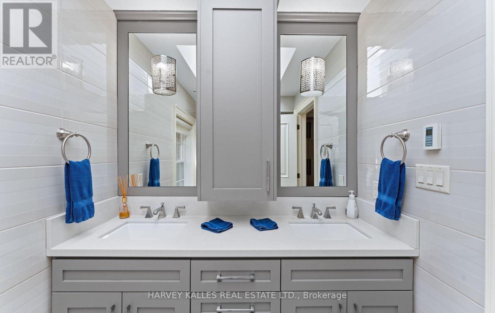 112 Mason Boulevard, Toronto, Ontario M5M 3E3 - Photo 26 - C12796904