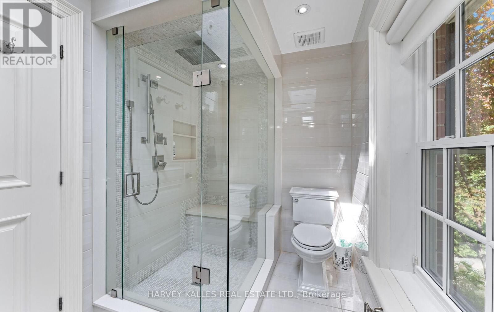 112 Mason Boulevard, Toronto, Ontario M5M 3E3 - Photo 27 - C12796904