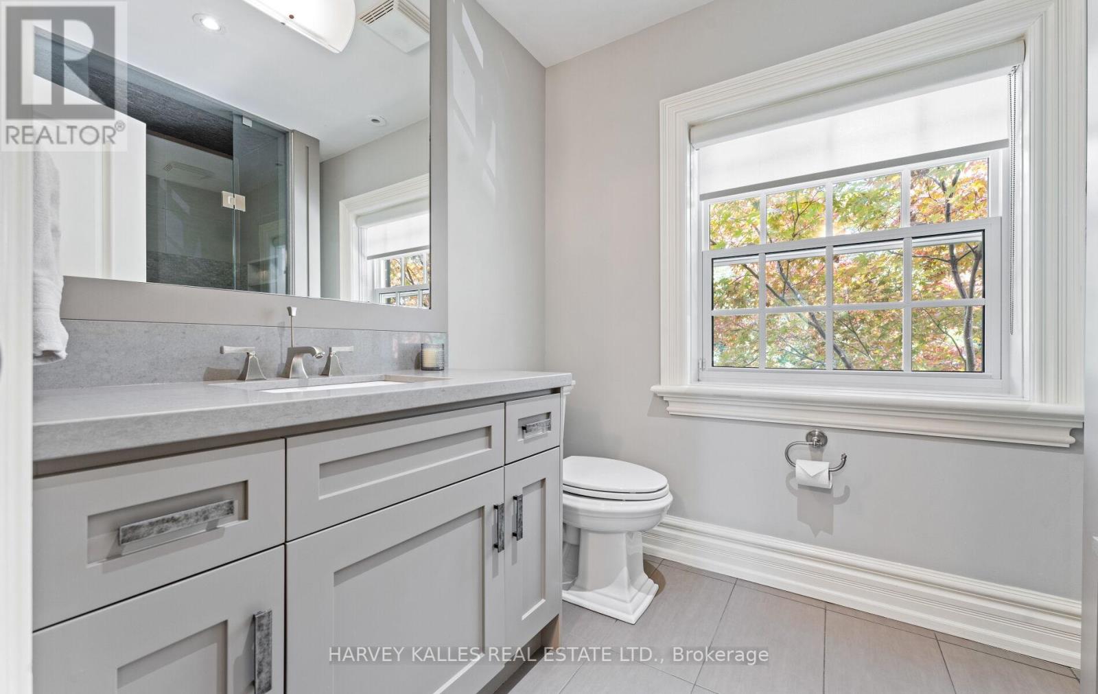 112 Mason Boulevard, Toronto, Ontario M5M 3E3 - Photo 30 - C12796904