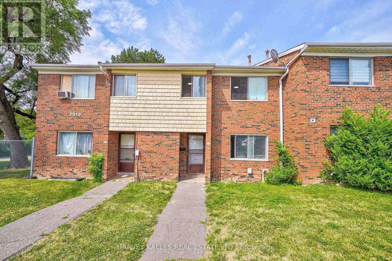 Th102 - 2012 Sheppard Avenue W, Toronto, Ontario  M3N 1A2 - Photo 2 - W12797162