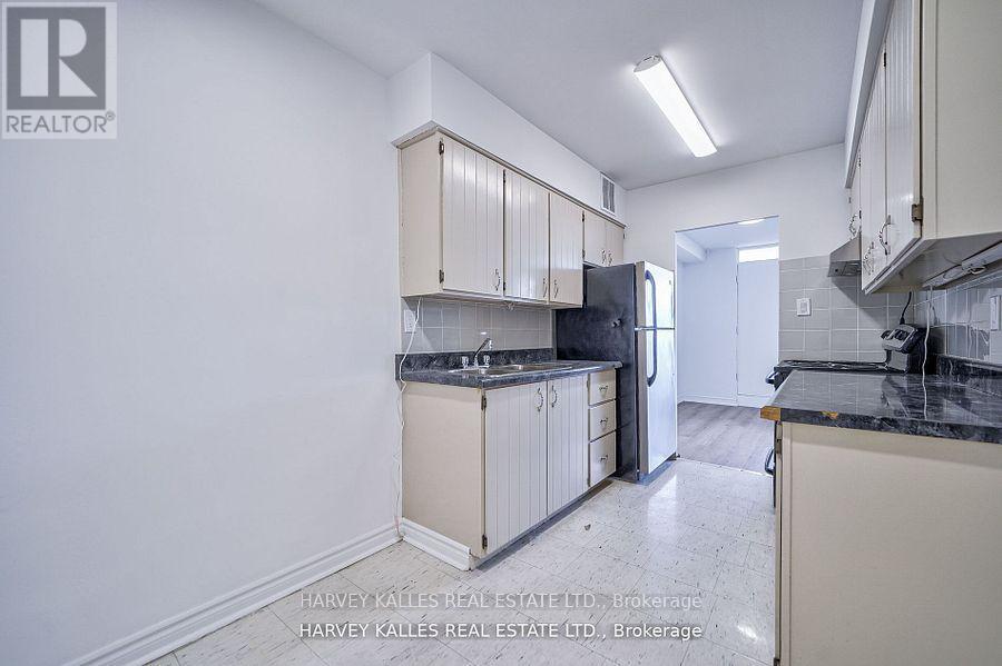 304 - 2000 Sheppard Avenue W, Toronto, Ontario  M3N 1A2 - Photo 20 - W12797462