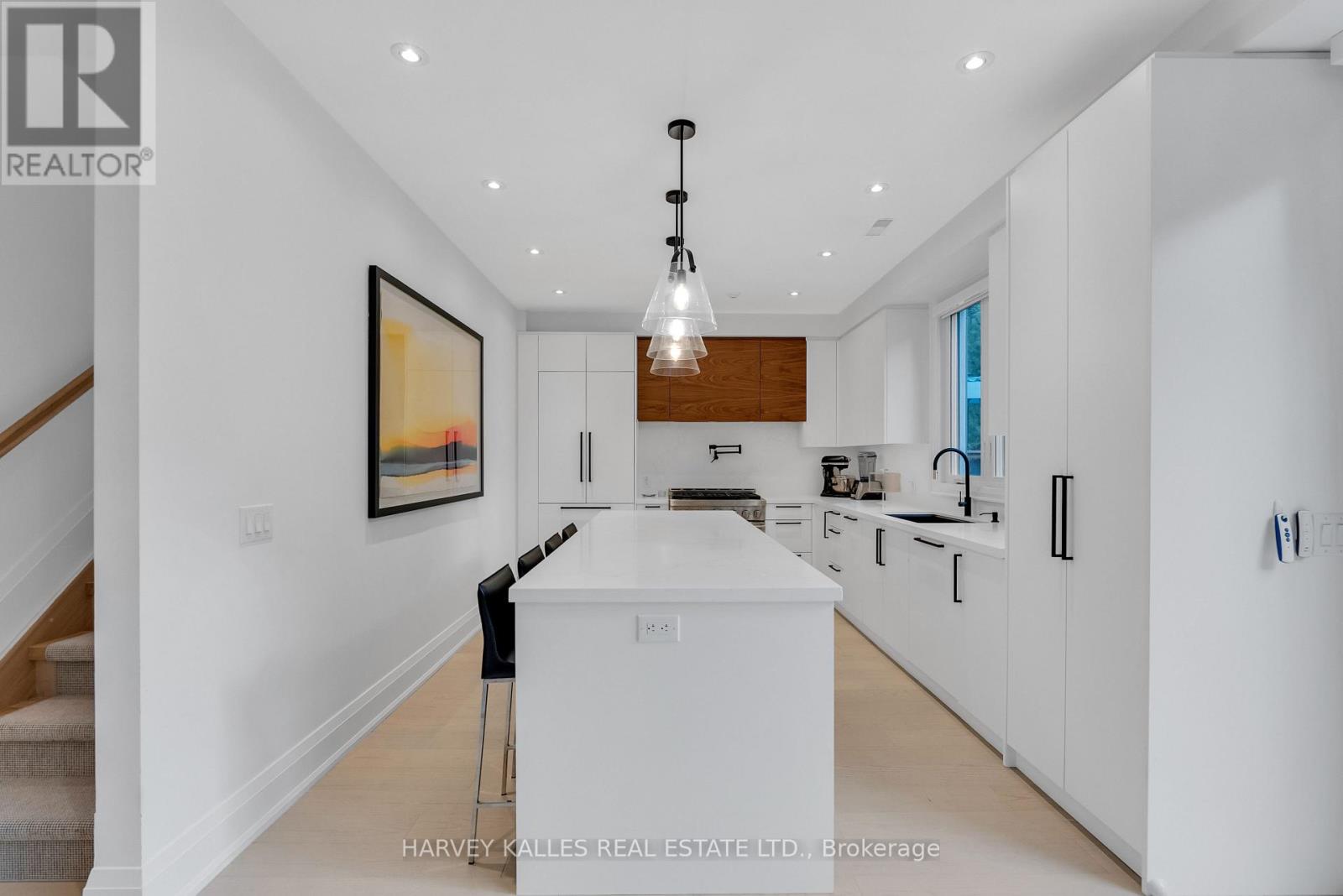 32 Almont Road, Toronto, Ontario  M3H 3E3 - Photo 17 - C12798546