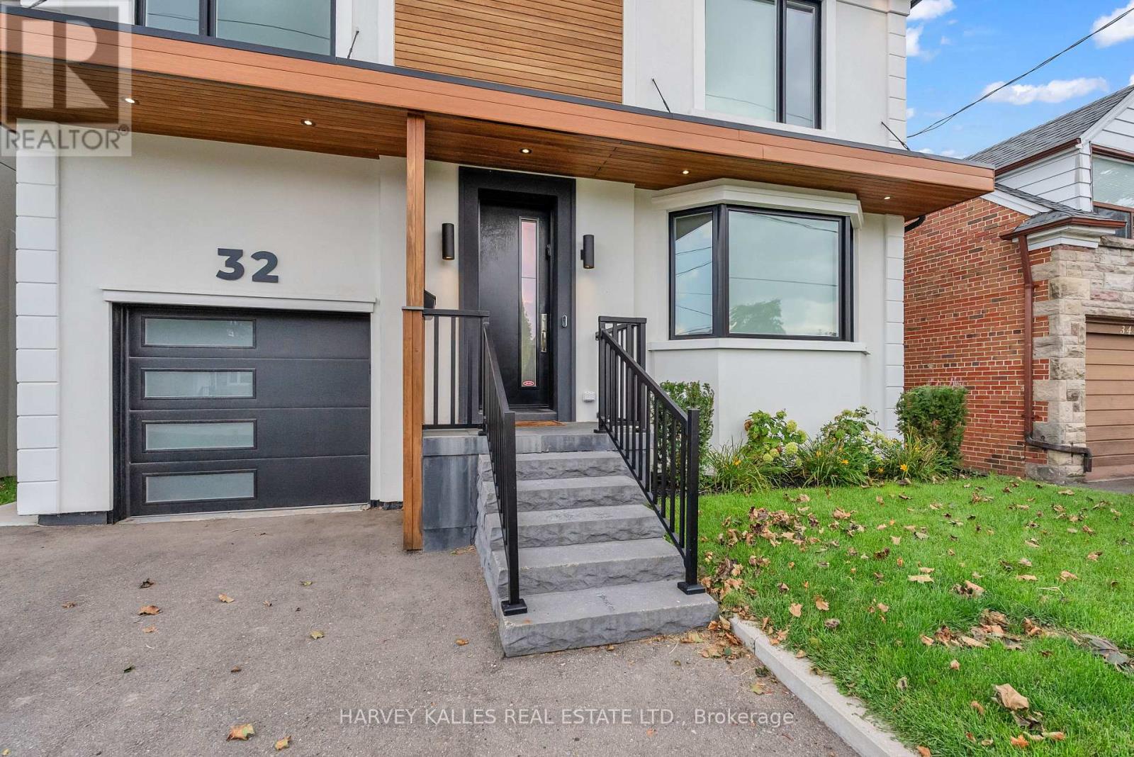 32 Almont Road, Toronto, Ontario  M3H 3E3 - Photo 3 - C12798546
