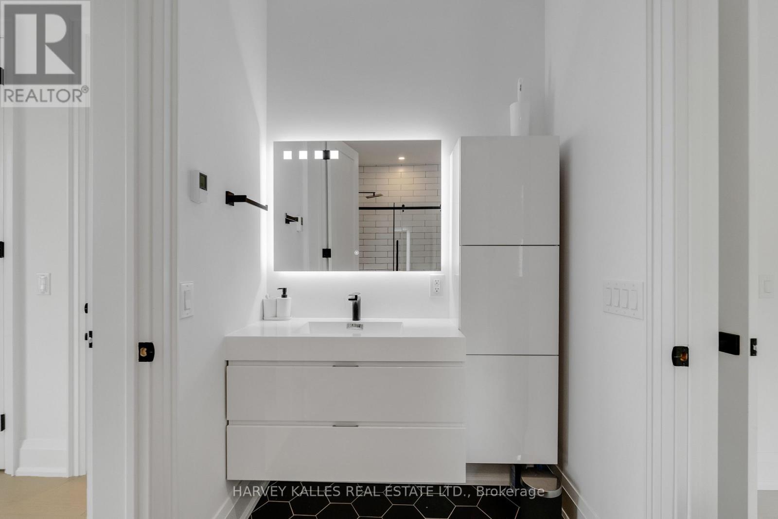 32 Almont Road, Toronto, Ontario  M3H 3E3 - Photo 33 - C12798546